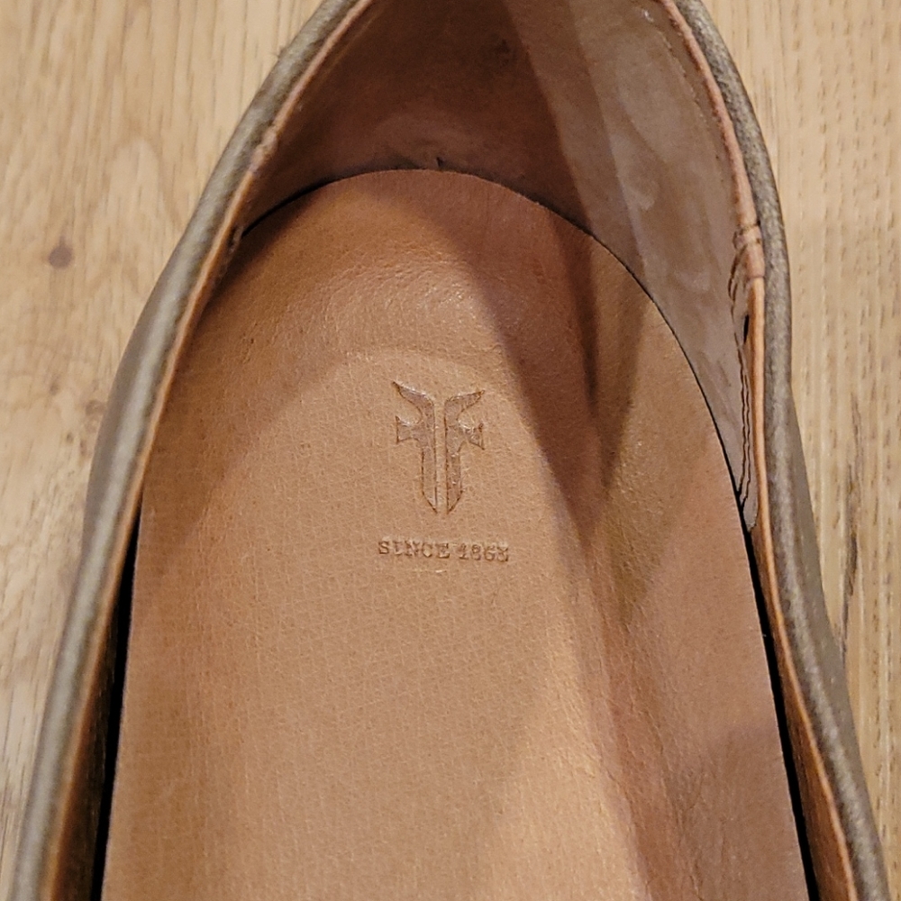 FRYE Leather Slip On - Like New! - Picture 2 of 6